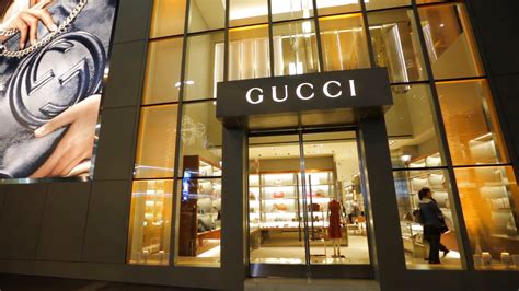 negozio gucci outlet caserta|gucci usata in usa.